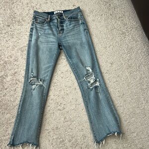 Daze Denim Shy Girl Cropped Denim size 25 gently used